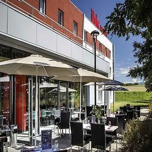 Ibis Saint-Genis-Pouilly Geneve Hotel
