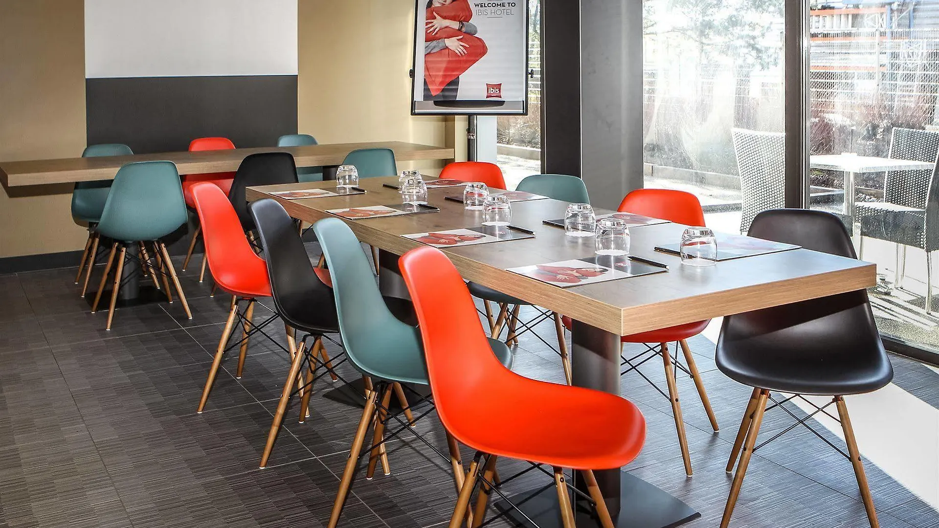 Ibis Saint-Genis-Pouilly Geneve Hotel Frankrig