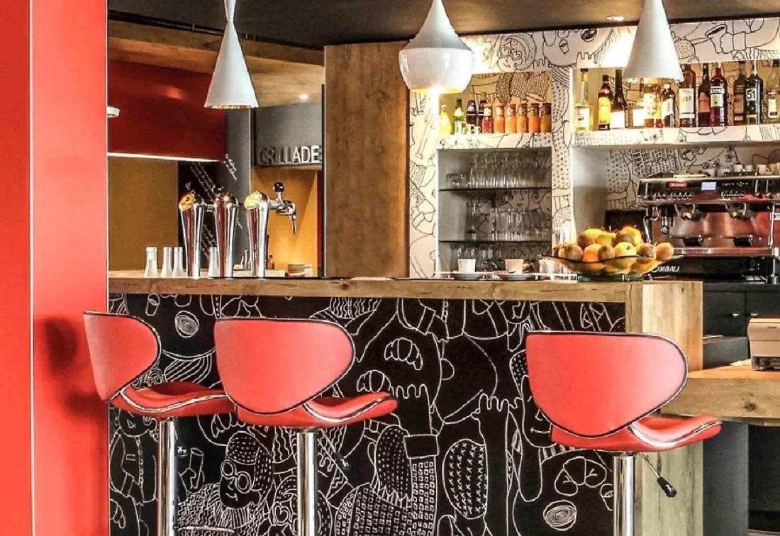 Ibis Saint-Genis-Pouilly Geneve Hotel