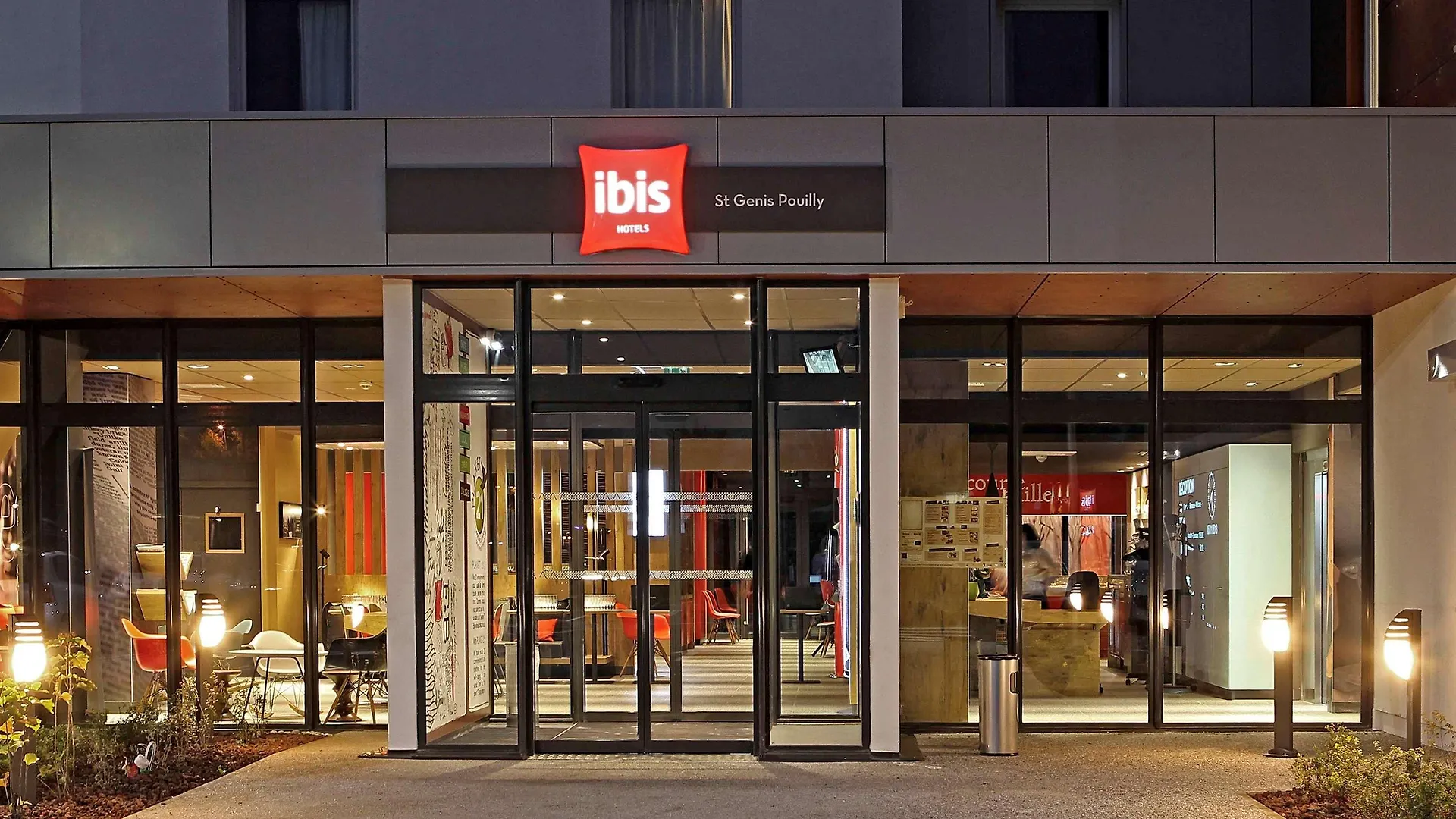 Ibis Saint-Genis-Pouilly Geneve Hotel