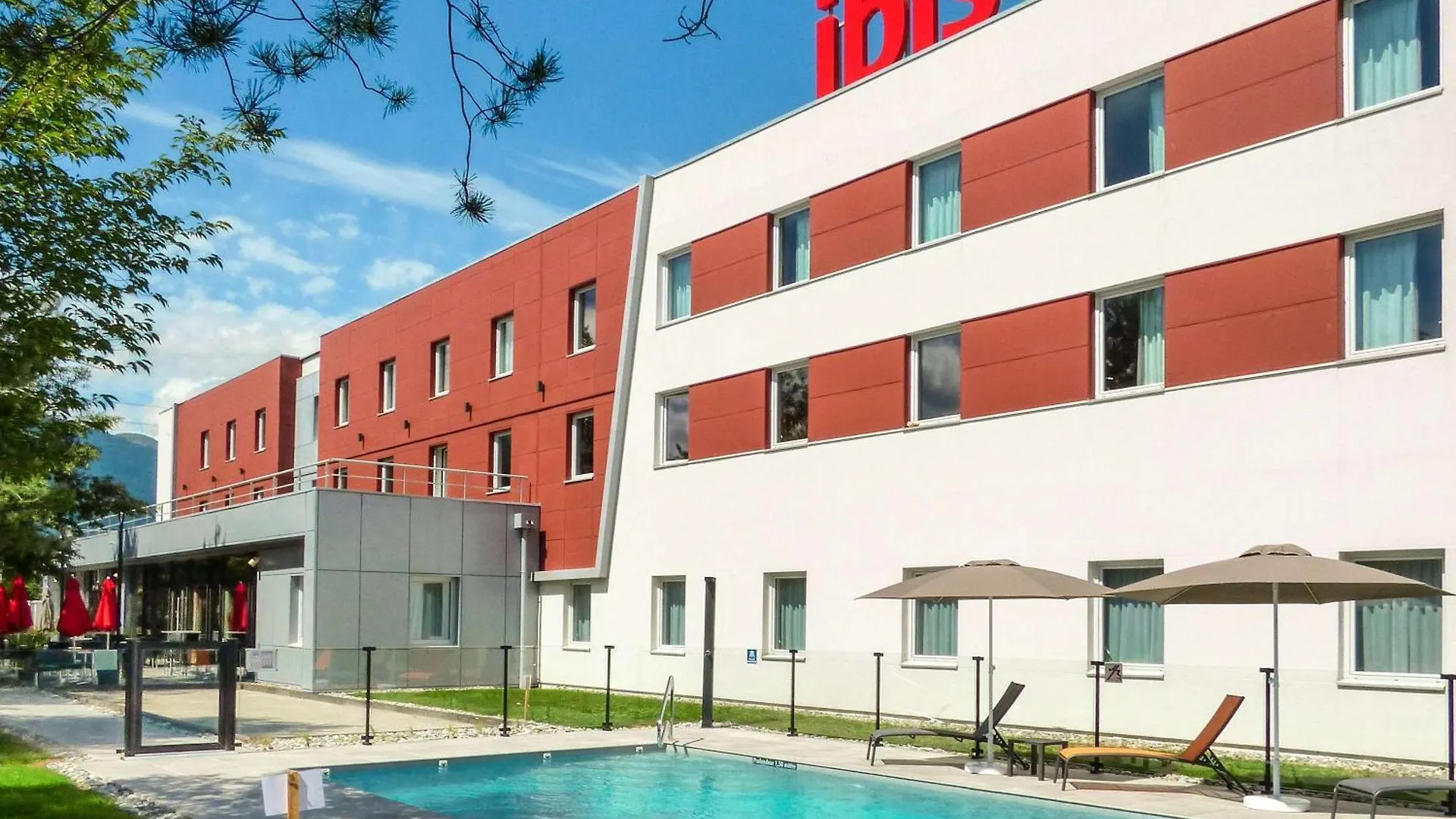 Hotel Ibis Saint-Genis-Pouilly Genève