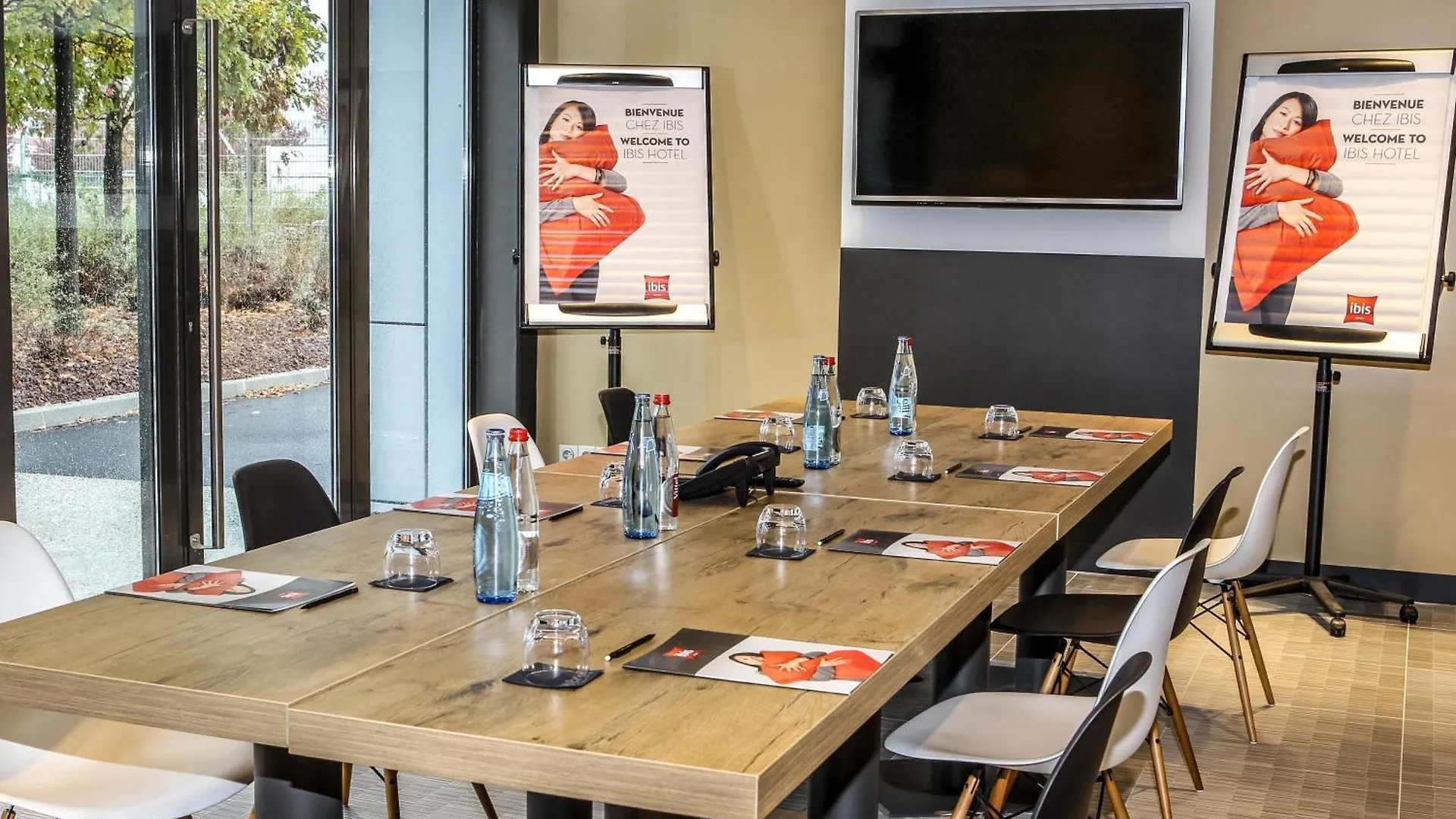 ***  Ibis Saint-Genis-Pouilly Geneve Hotel France