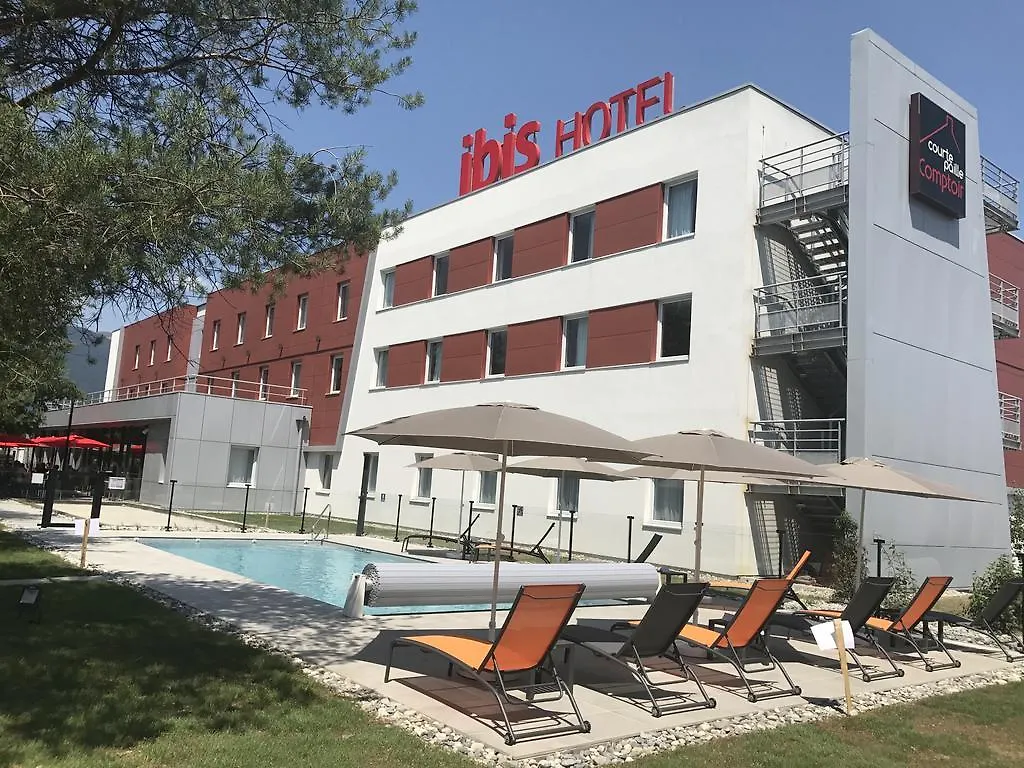 Ibis Saint-Genis-Pouilly Geneve Hotel